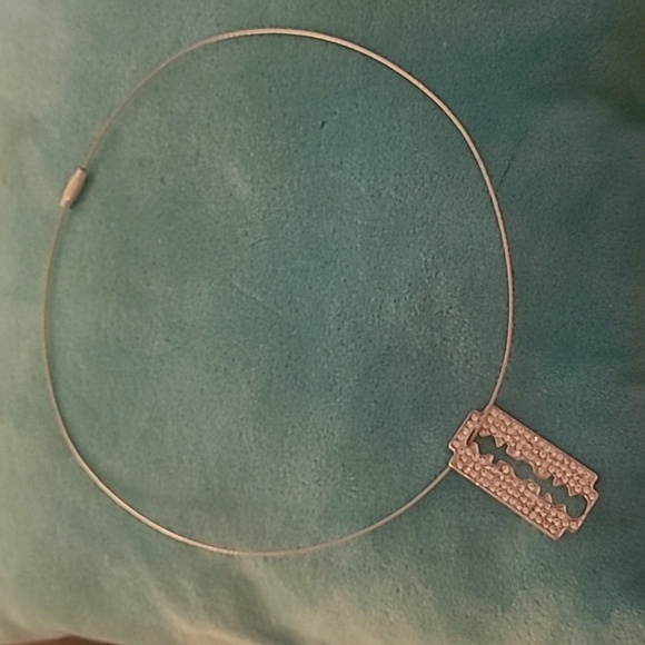 Faux Razorblade Necklace - Picture 5 of 6